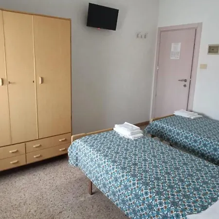 Hotell Sabrina Nord 2*